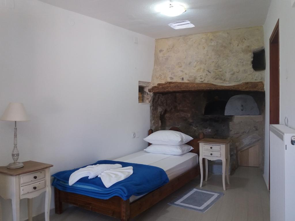 Heracles Traditional Cretan Houses Spílion Habitación foto